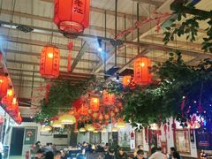 大堂-成老灶火锅鸡(高东街店)