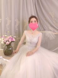 -艾米丽婚纱礼服