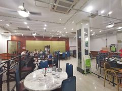 大堂-红色湘菜馆(春风店)