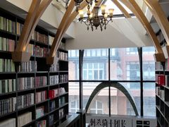 -钟书阁(松江泰晤士小镇店)