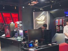 -ROG玩家国度(美罗城店)