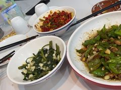 -独一佳老胡湘菜馆(矿山路店)