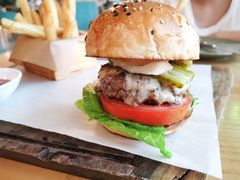 特制牛肉汉堡-EN SPACE恩空间