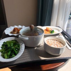 -盈月阁母婴护理中心·月子中心·月嫂育儿嫂