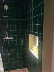 -琉璃丝美·高端美容SPA会所