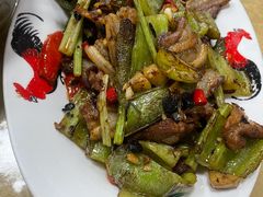 辣椒炒肉-东江客家情食府