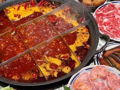 -渝嘴小老弟老火锅(华新村店)