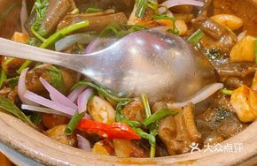 Stir-Fried Eel with Sauce