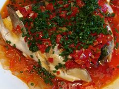 剁椒鱼头-玉玲珑(平湖龙湫湾店)