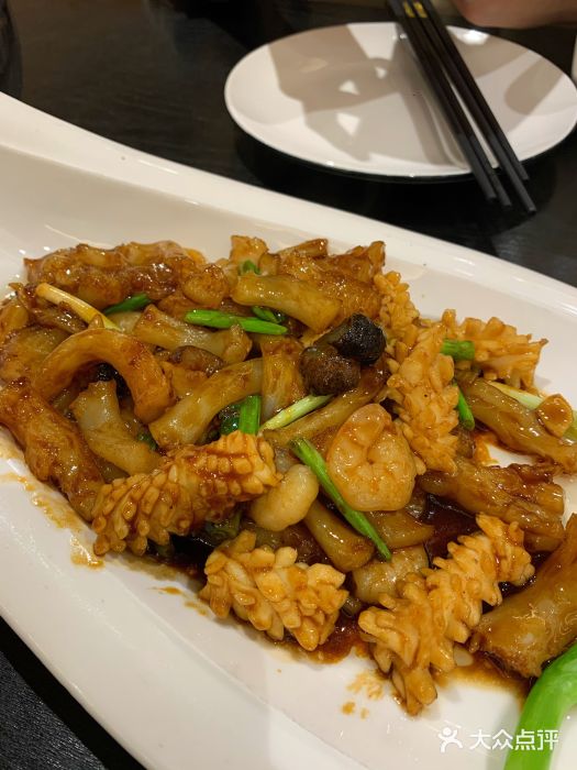 蓝港海鲜厨房(金水路店)海鲜烧蹄筋图片