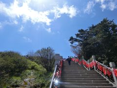 -峨嵋山金顶