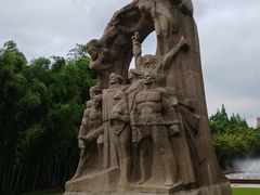 -上海市龙华烈士陵园