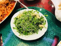 鲜桃仁香椿苗-玉华台饭庄(裕中西里小区店)