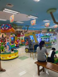 -莫莉幻想儿童乐园(武汉经开永旺店)