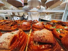 -VERIE BAKEHOUSE