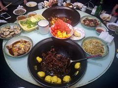 -鱼窝棚柴火铁锅炖(富山屯店)