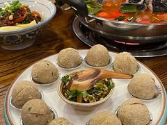-亮欢寨酸汤鱼(沙冲路店)