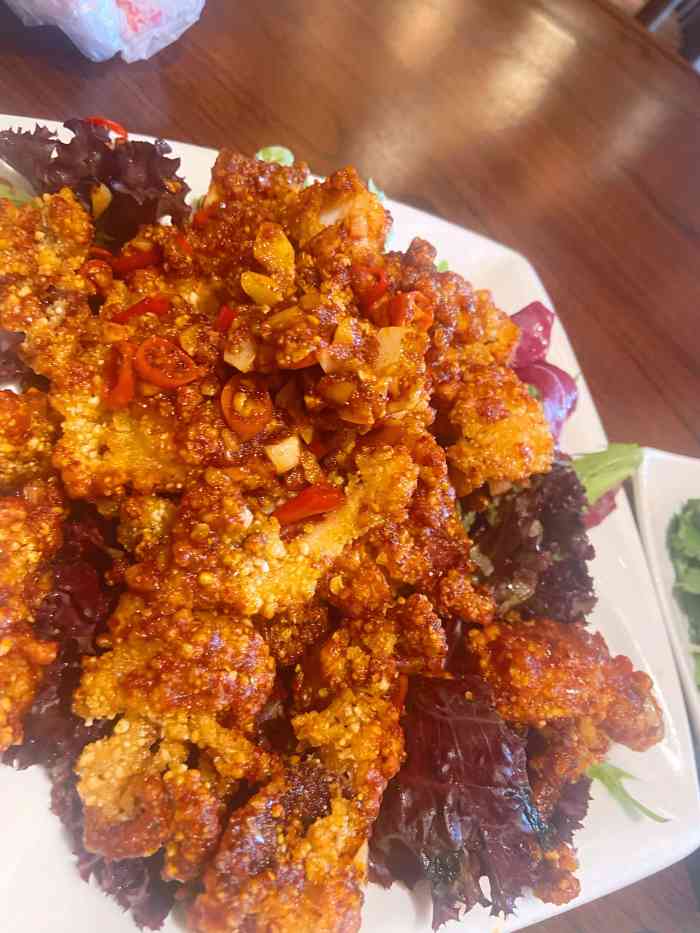 阿公阿嬷酒菜处(丽都店)-"[薄荷]环境:大堂屋顶挂满了灯笼,四周.