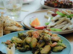 孢子甘蓝煎虾仁-甜阿姨·天台花园私房菜(万松园店)