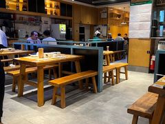大堂-木屋烧烤(万德庄店)