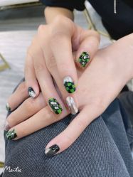 -UGIRL有个美甲
