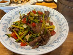 -头上红煨盐鸡·非遗院子餐厅
