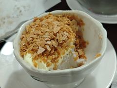 芋泥奶油脆脆球-水牛奶皇后糖水铺(深圳总店)