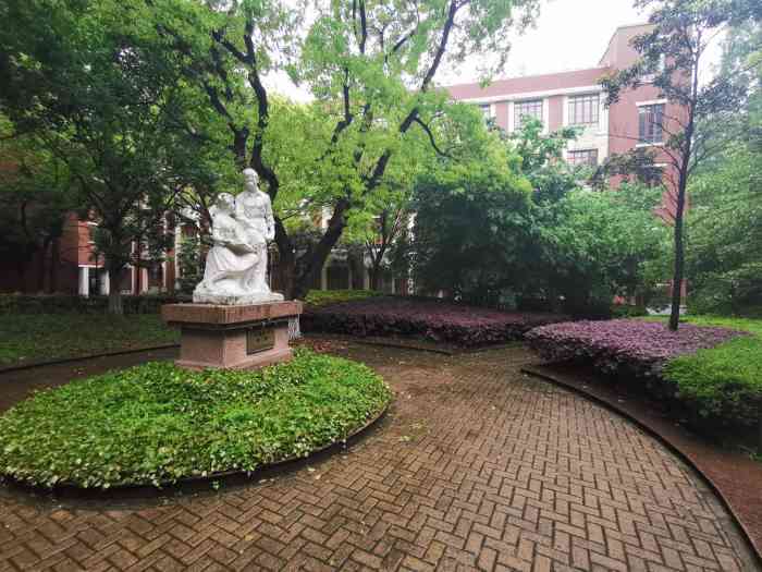 東華大學延安路校區