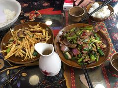 -苗湘食府(十年店)