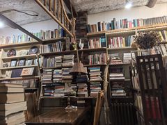 -斯多格书乡(北京大学畅春园店)