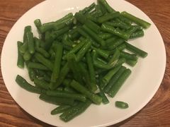 凉拌豇豆-清真吴记门钉肉饼·喜多利