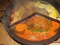 -巴卤社老火锅(财富店)