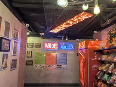 -唱吧麦颂KTV(西单华威潮铺街店)