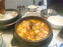 -益百岁牛尾汤(香山路店)