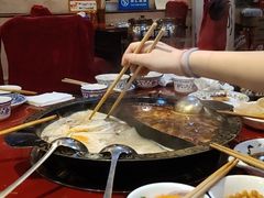 -重庆三峡火锅城(梅林店)