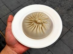 蟹粉灌汤包-绿波廊(豫园店)