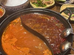 -旧街市鲜货老火锅(大光路店)