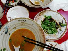 -金杨拉面王小吃面馆·牛三宝面·红烧牛肉粉