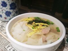 鸡汤虾仁小馄饨-绿茶餐厅(朝阳大悦城店)