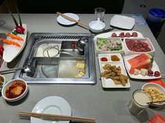 -海底捞火锅鲜切牛肉主题店(长寿路店)