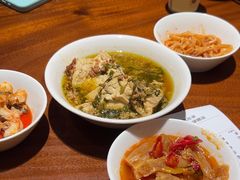 -李犟大爆鳝面·手工蟹黄包(湖滨西湖店)