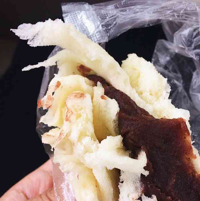 黄果树馋嘴破酥包-"无意中在路边发现了这家包子店,去的时候已.