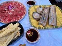 -鲜入围煮花胶鸡海鲜火锅
