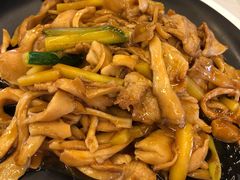 肉炒栗树蘑-京北渔家傲