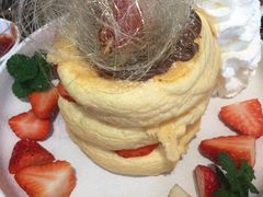 Nutella巧克力草莓松饼-MIKAKU(万达广场上海宝山店)