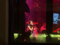 -FOUR PLAY BAR