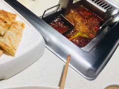 -海底捞火锅鲜切牛肉主题店(长寿路店)