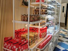 -85度C(生甜甜圈研究工坊·上海局门店)