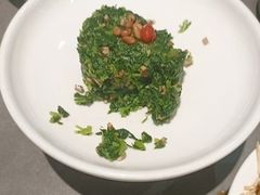 松子马兰头-晓淮山·扬州早茶·淮扬菜(龙阳广场店)