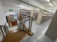 -上海市静安区图书馆(新闸路馆)